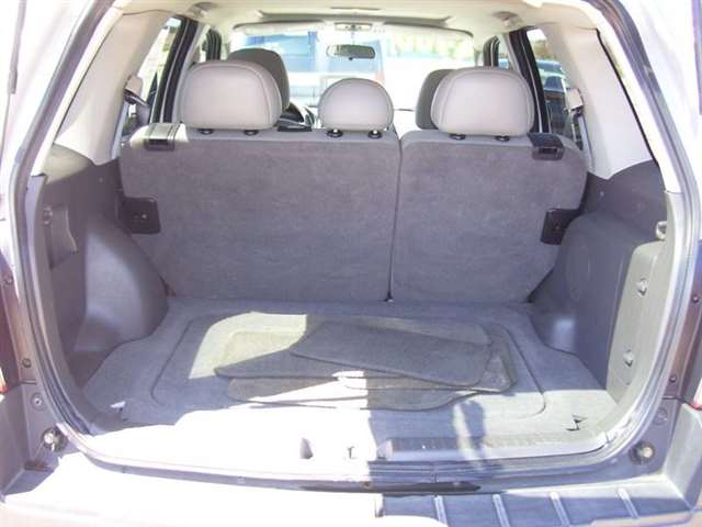 2006 Ford Escape AWD XLT 4dr SUV w/3.0L